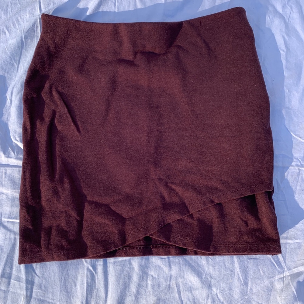 Talula Maroon Skirt (by Aritzia)